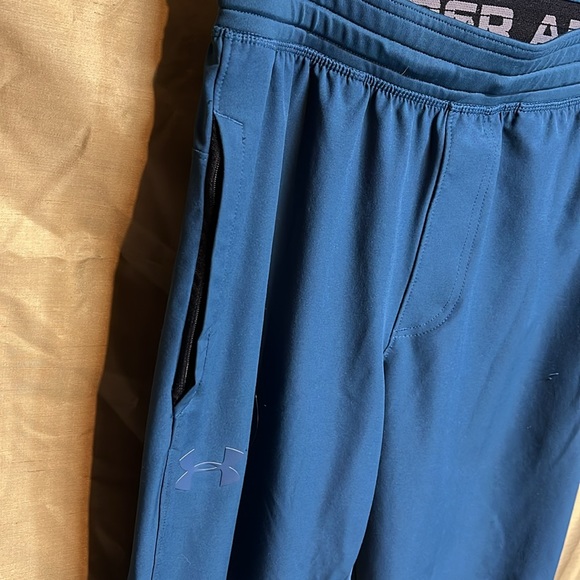 Under armour - Picture 2 of 4